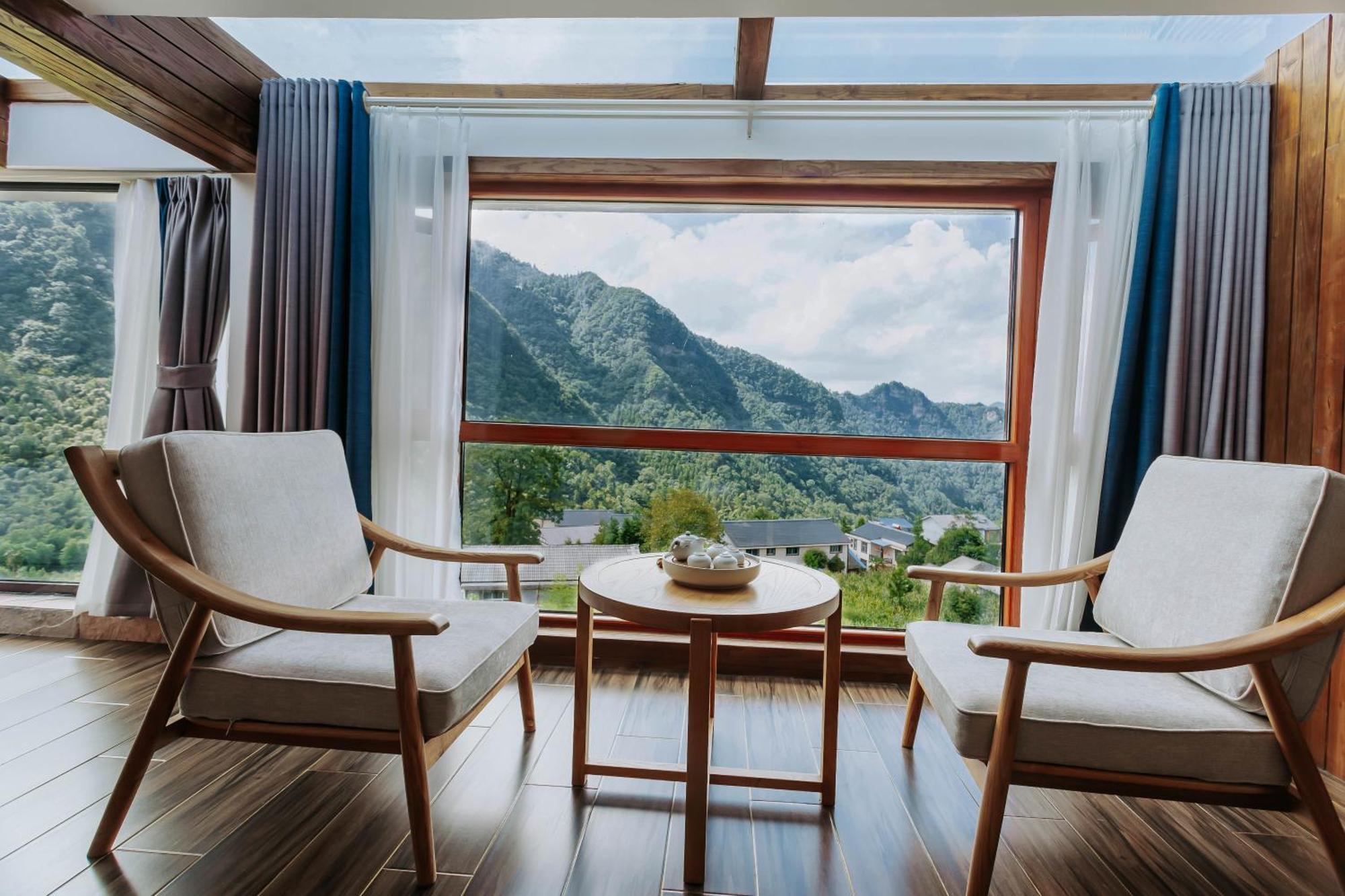Hilltop House Resort Zhangjiajie Exteriör bild