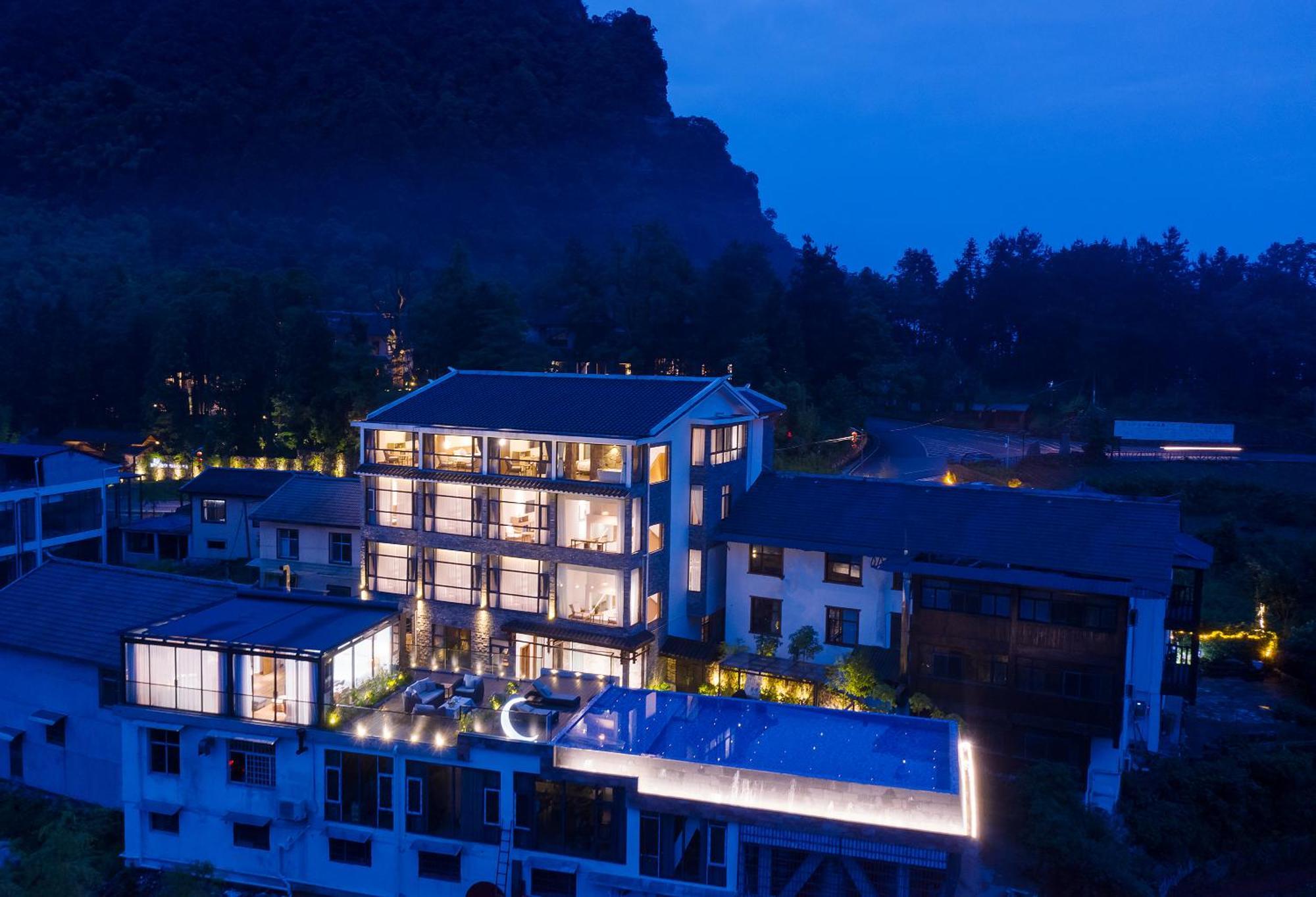 Hilltop House Resort Zhangjiajie Exteriör bild