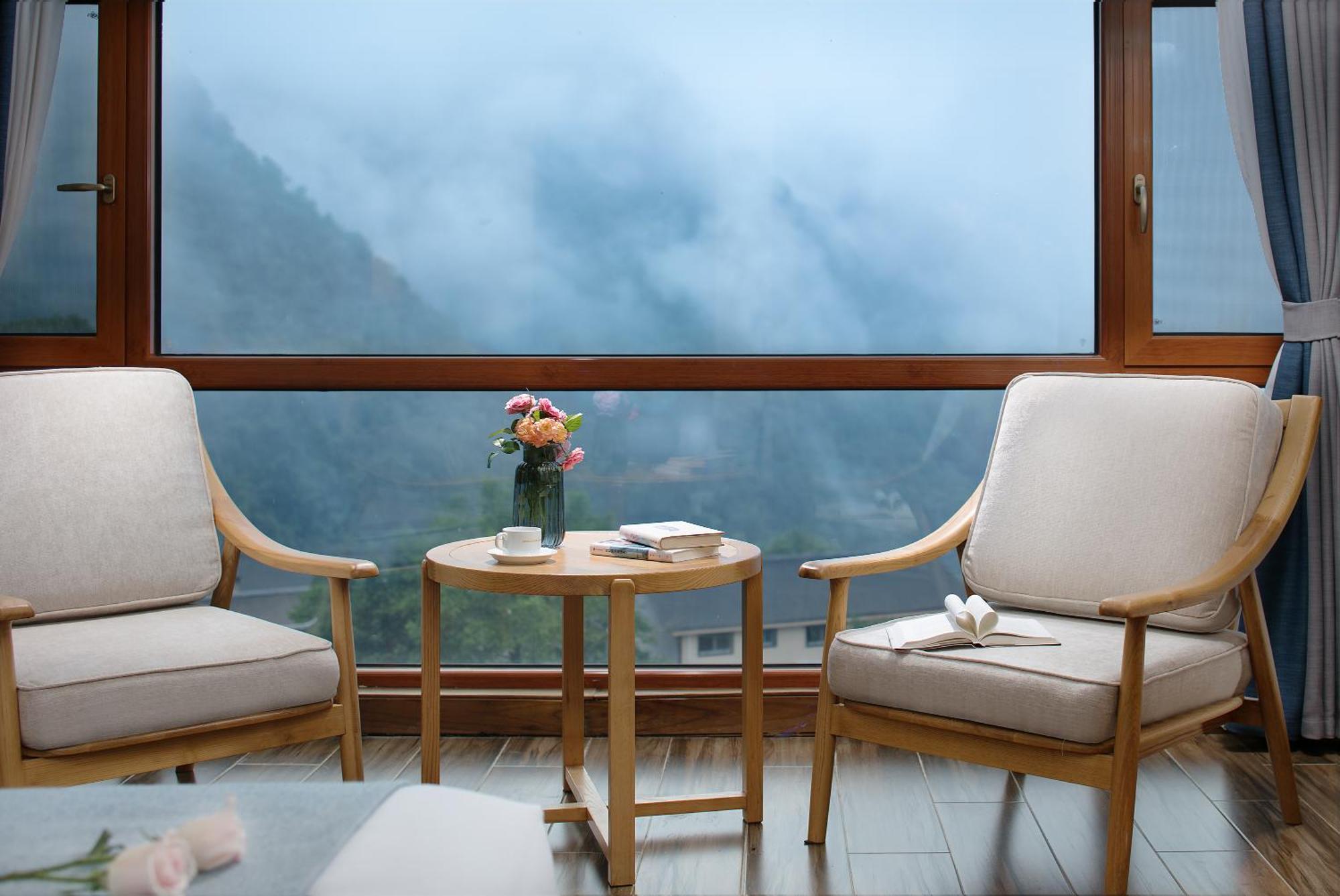 Hilltop House Resort Zhangjiajie Exteriör bild